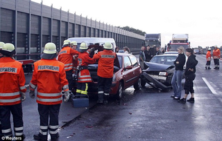 Illustration for article titled 259-Car Autobahn Pile-Up Largest In German History